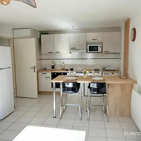 Appartement Le Marat - T3 - 57m2- 15 Min Du Futuroscope Poitiers