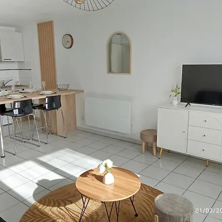 Appartement Le Marat - T3 - 57m2- 15 Min Du Futuroscope