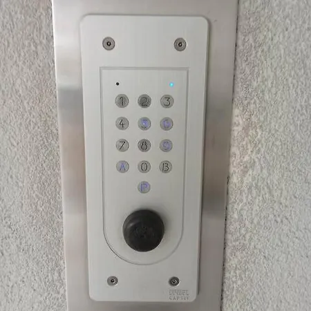 Le Marat - T3 - 57m2- 15 Min Du Futuroscope アパート ポアティエ