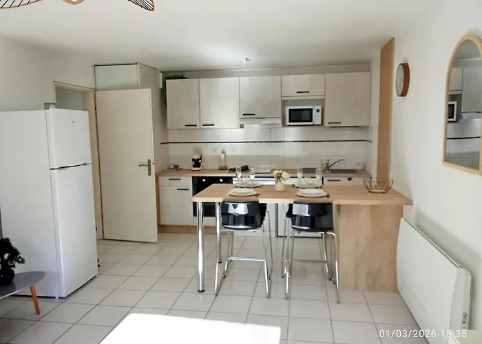 Appartement Le Marat - T3 - 57m2- 15 Min Du Futuroscope Poitiers