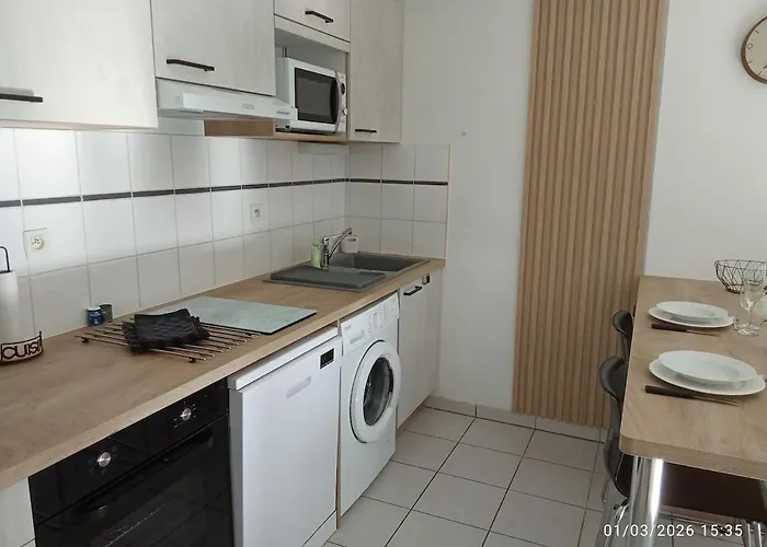 Appartement Le Marat - T3 - 57m2- 15 Min Du Futuroscope Poitiers