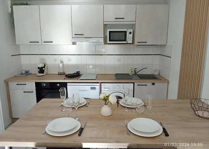 Appartement Le Marat - T3 - 57m2- 15 Min Du Futuroscope