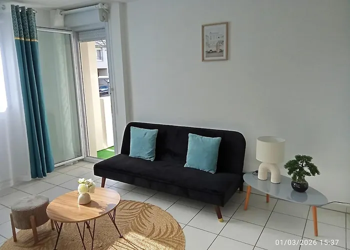 Le Marat - T3 - 57m2- 15 Min Du Futuroscope *