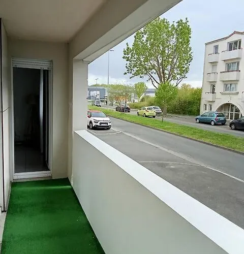 Appartement Le Marat - T3 - 57m2- 15 Min Du Futuroscope
