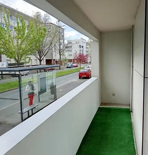 Le Marat - T3 - 57m2- 15 Min Du Futuroscope *