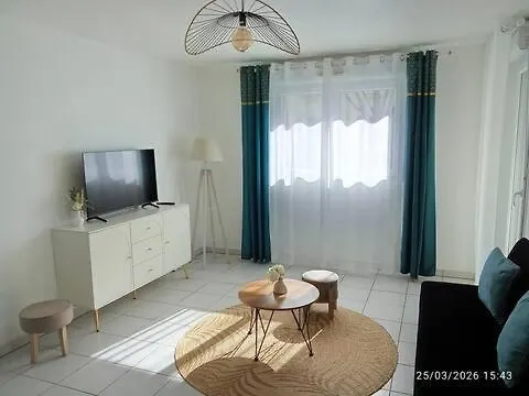 Le Marat - T3 - 57m2- 15 Min Du Futuroscope