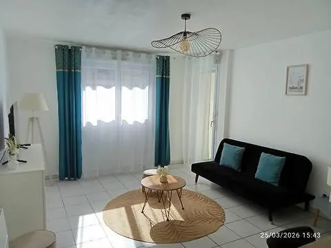 Le Marat - T3 - 57m2- 15 Min Du Futuroscope アパート ポアティエ