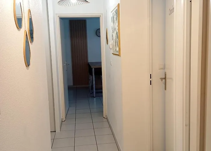 Le Marat - T3 - 57m2- 15 Min Du Futuroscope アパート