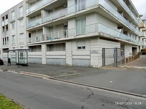 アパート Le Marat - T3 - 57m2- 15 Min Du Futuroscope *